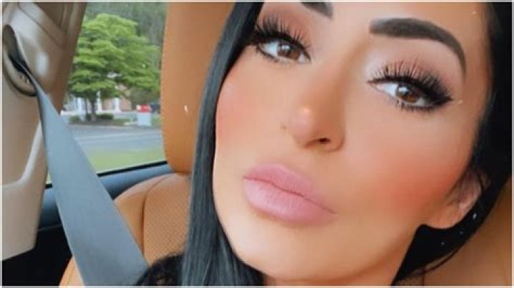 Jersey Shore: Angelina Pivarnick comes in hot in saucy new snap, ‘I’m the type of girl that tells it like it is’