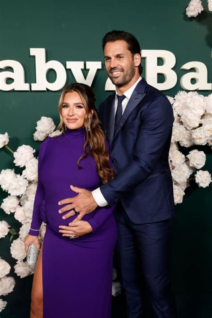 Jesse James is Pregnant! Singer Expecting Baby No. 4 with Husband Eric Decker