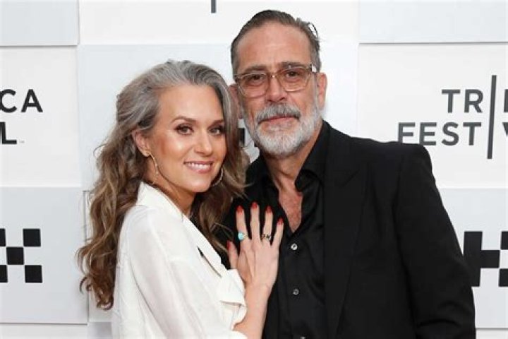 John Dean And Maureen Dean still married