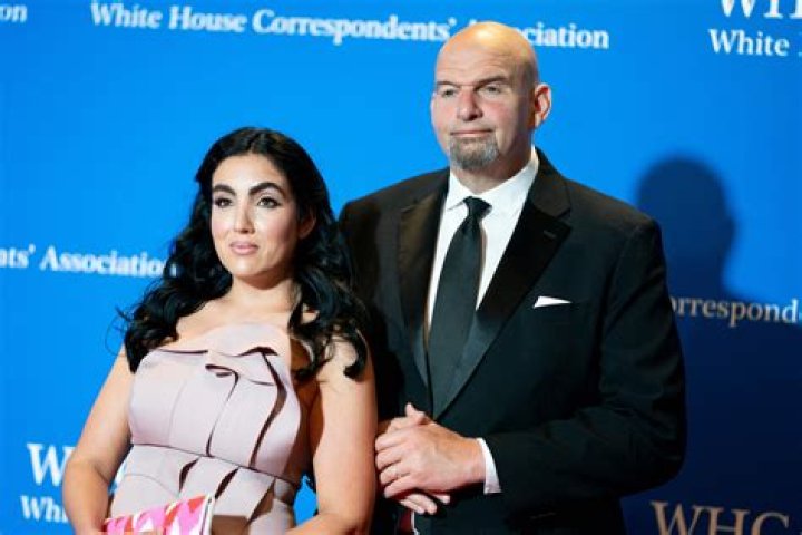 John Fetterman Wife, First Wife, Height, Children, House, Net Worth