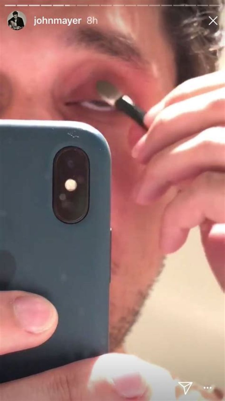 John Mayer Did A Smoky Eye Tutorial On Instagram & It's Actually Not That Bad
