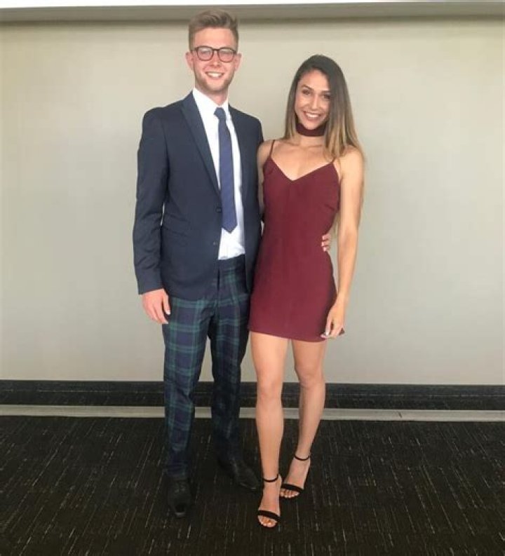 Josh Kerr Girlfriend Turned Fiancee Larimar Rodriguez