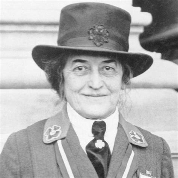 Juliette Gordon Low - Birthplace, Family & Girl Scouts
