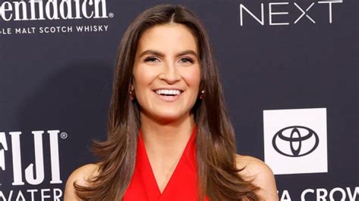 Kaitlin Collins Bikini Pics: A Look At The Rising Star's Style And Confidence