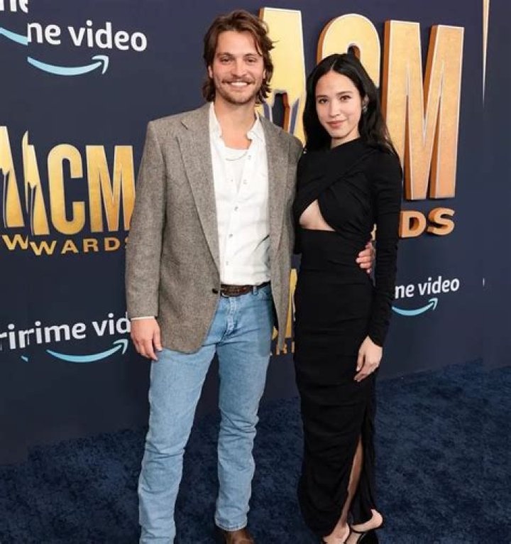 Kelsey Asbille Wiki, Bio, Age, Husband, Nationality, Parents, Net Worth