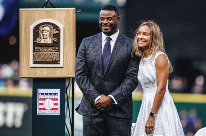 Ken Griffey Sr Net Worth 2024