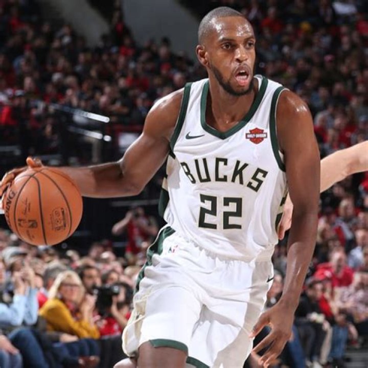 Khris Middleton Net worth 2023, Contract, Sponsorships, Cars, Houses and Charities