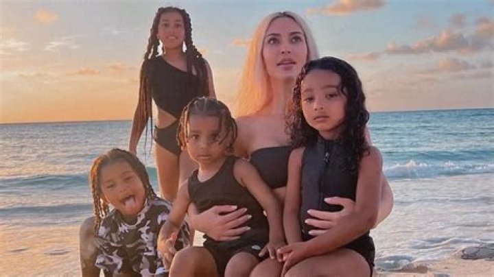 Kim Kardashian Age, Height, Wiki, Parents, Kids, Spouse, and Net Worth