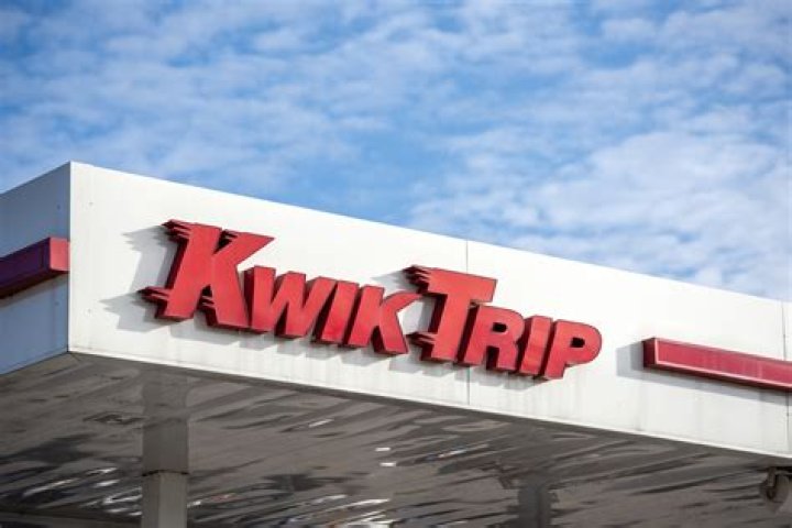 Kwik Trip giving temporary pay raises to workers