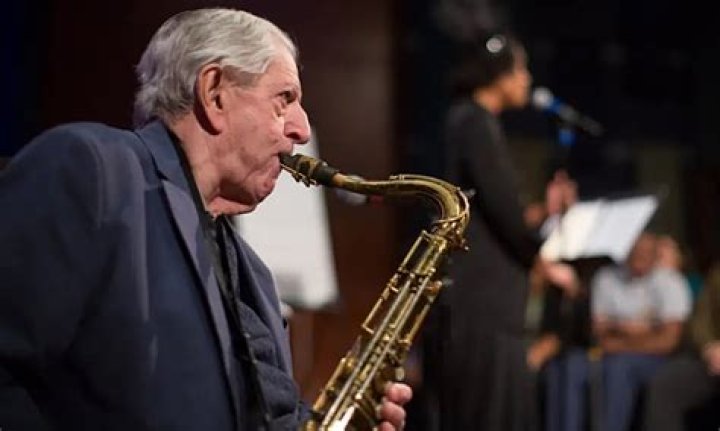Larry McKenna Saxophone, famous Philadelphia musician, dies at 86