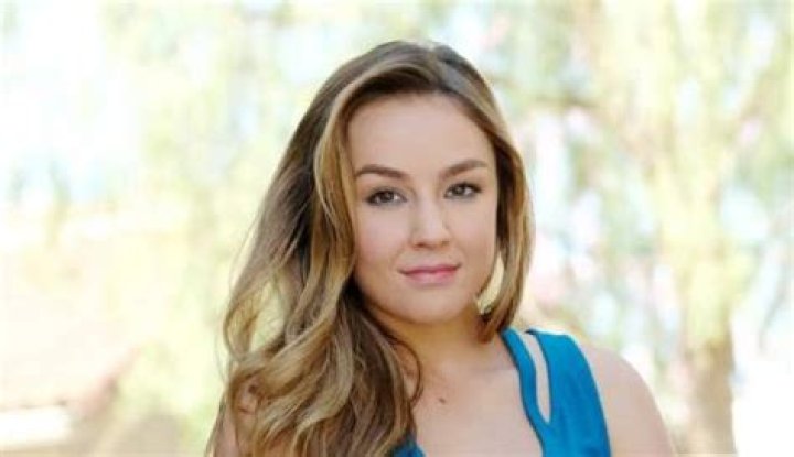 
Lexi Ainsworth Bio, Wiki, Net Worth, Boyfriend, Movies, Age