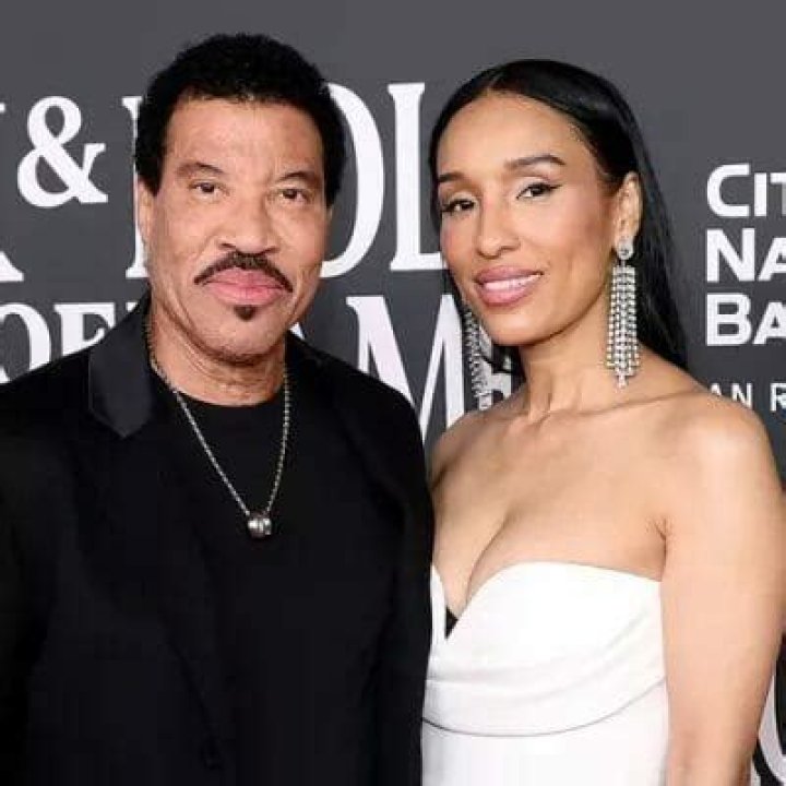 Lisa Parigi- All About Lionel Richie Current Girlfriend