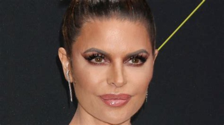 Lisa Rinna proclaims ‘she is fashion week’ while attending Michael Kors show
