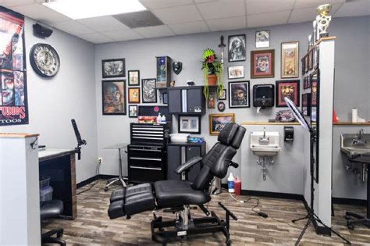 Local tattoo shop buzzes with excitement to reopen: The Silver Key Tattoo puts precautions in place