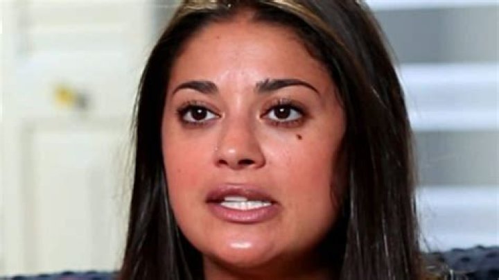 Loren Brovarnik breaks down in tears during the ‘realest most raw’ mom moment ever
