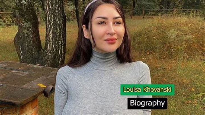 Louisa Khovanski Biography, Height, Net Worth, Age, Boyfriend & More