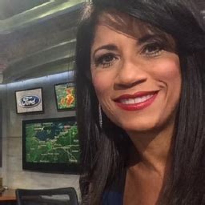 Lydia Esparra (WKYC-TV) Biography, Wiki, Age, Husband, Son, Salary, Twitter