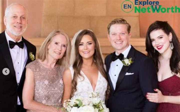 Lydia Moynihan Wiki (Reporter) Biography, Age, Parents, Height, Boyfriend, Career, Net Worth