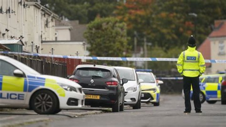 Man seriously injured in West Yorkshire shooting as police hunt four suspects