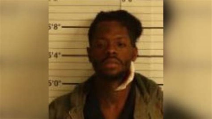 Man shoots himself in neck while trying to steal car: MPD