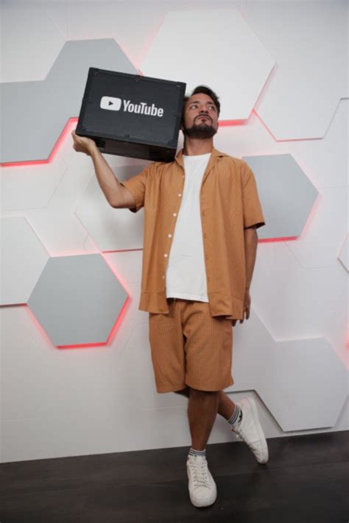 Manuel Mercuri (Tiktok Star) Wiki, Biography, Age, Girlfriends, Family, Facts and More