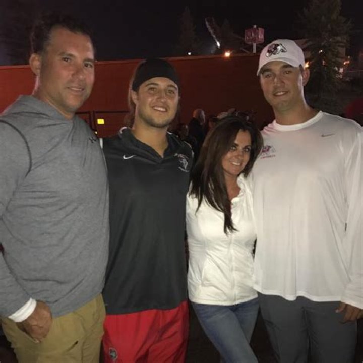 Mark Chmura Bio: Net Worth, Family & Stats [2023 Update]