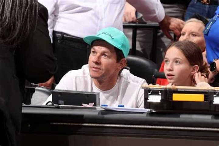 Mark Wahlberg Biography, Age, Height, Net Worth, Wife