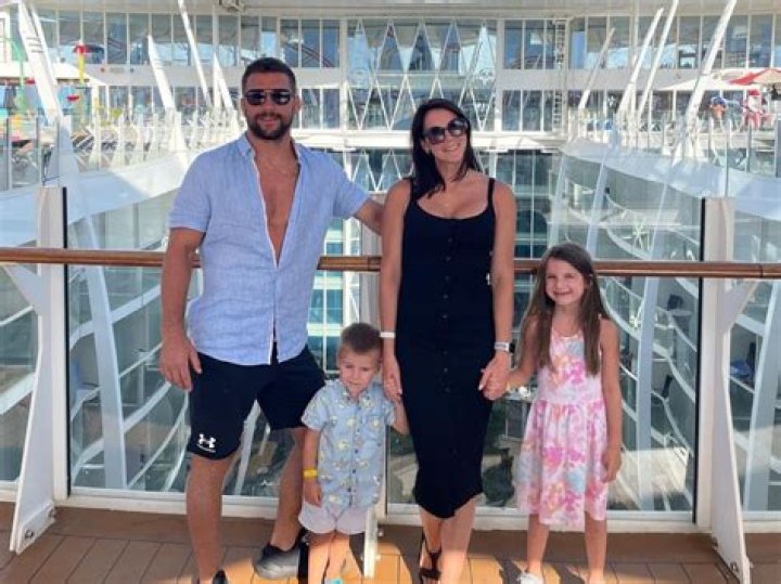Mateusz Gamrot Wife’s Agata Gamrot : Meets with MMA Fighter’s Family