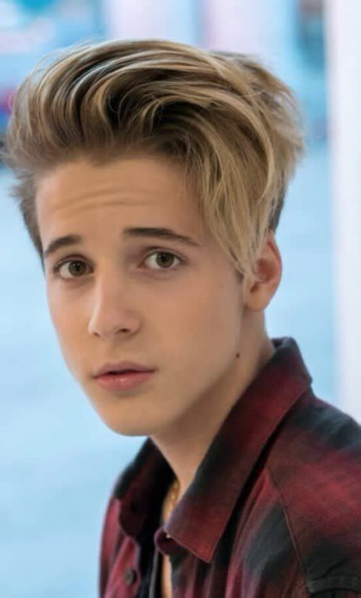 Matteo Bok (Singer) Wiki, Biography, Age, Girlfriends, Family, Facts and More