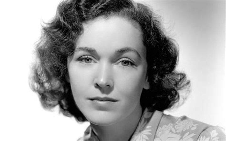 
Maureen Sullivan
Net Worth
