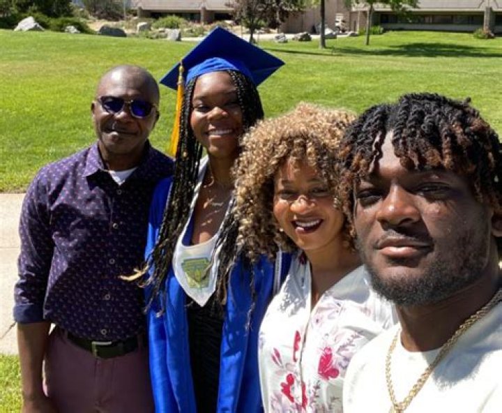 Meet Brandon Aiyuk’s family members|| His girlfriend, parents, and siblings.
