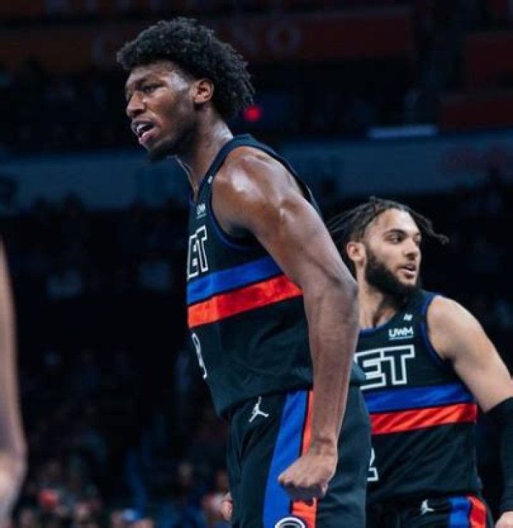 Meet James Wiseman’s Parents, Stefan and Donzaleigh Artis
