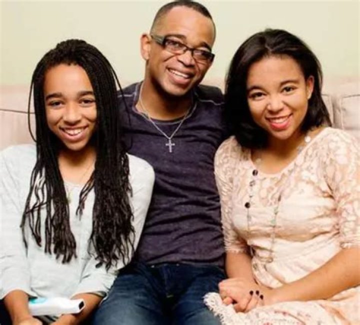 Meet Stuart Scott: Wife Kim Scott, Daughter Sydni And Taelor, Legacy And More