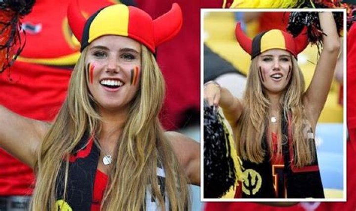 Meet the world’s sexiest football fans, Chelsea’s Sophie Rose to PSG’s celebs Rihanna, Gigi Hadid and Kendall Jenner – The Sun