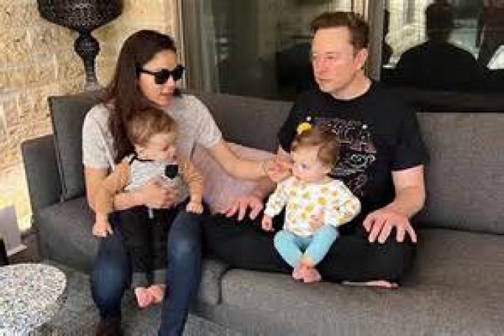 Meet Zack Moss’s Family members|| His wife, kids, parents, siblings, and cousins. – bio-photo-family.com