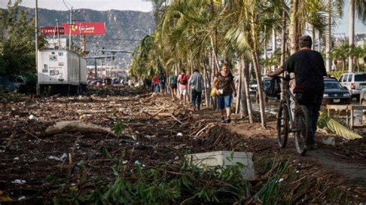 Mexico sent 25,000 troops to Acapulco after Hurricane Otis. But it hasn’t stopped the violence