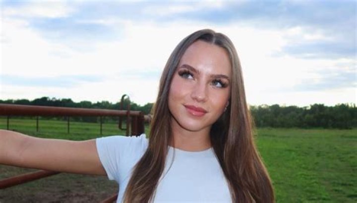 Mia Blanton Parents: Is She Related To Dallas Cowboy Owner?