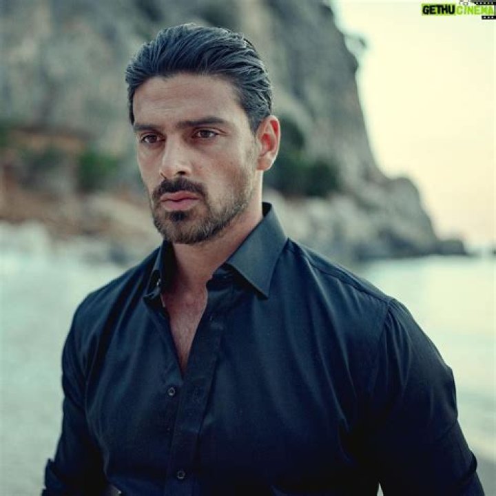 Michele Morrone (Actor) Wiki, Biography, Age, Girlfriends, Family, Facts and More