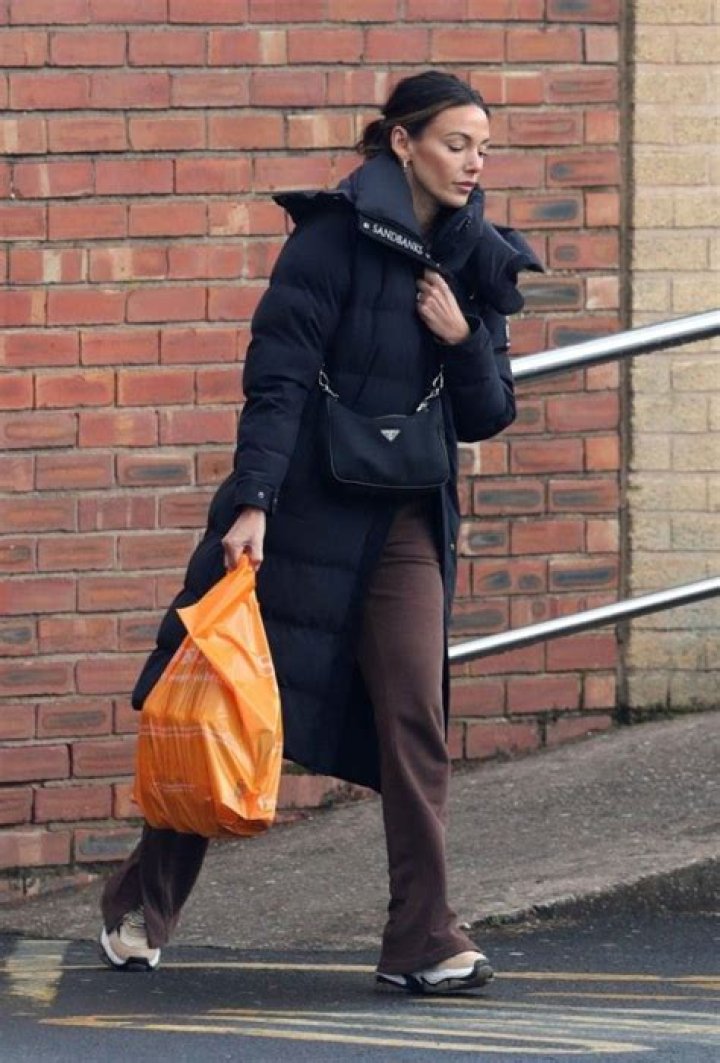 Michelle Keegan looks stunning as she goes shopping in £725 jacket before ‘demolishing’ packet of biscuits