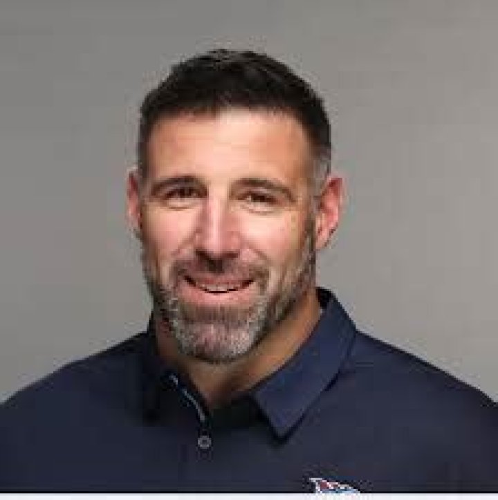 Mike Vrabel: Does He Have A Lazy Left Eye? Head Coach Of Tennessee Titans- Eye Injury & More