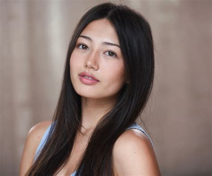 Miku Martineau Parents, Ethnicity, Wiki, Biography, Age, Boyfriend, Net Worth, Career