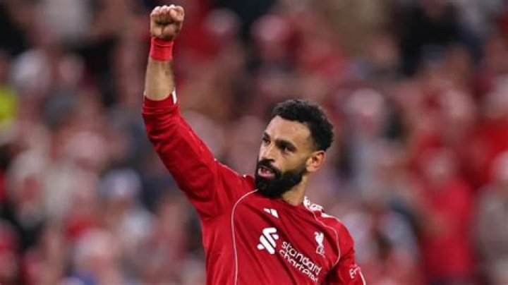 Mohamed Salah Bio [2024 Update]: Stats, Goals & Net Worth