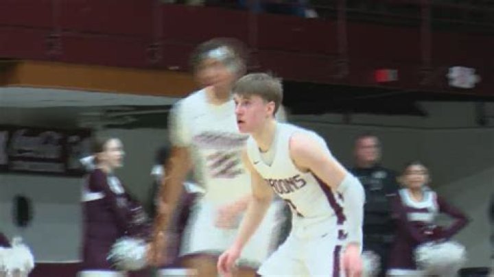 Moline boys get win at home over East St. Louis