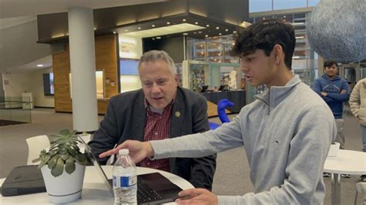 Moline student wins Congressional App Award for project to connect restaurants & food banks to combat food waste
