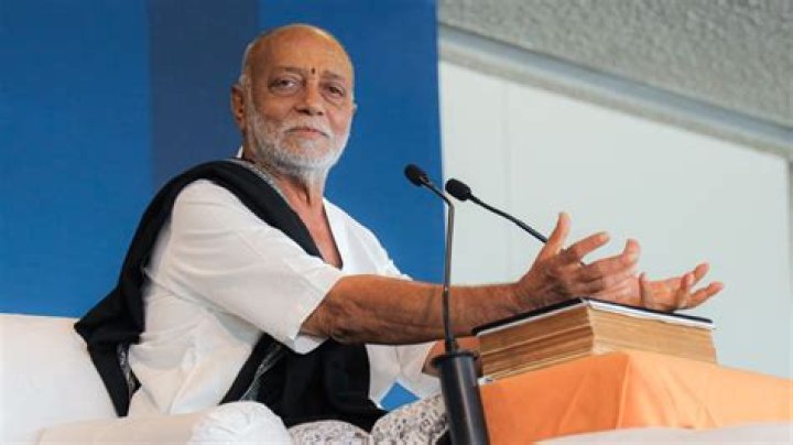 Morari Bapu’s Ram katha makes space for transgenders