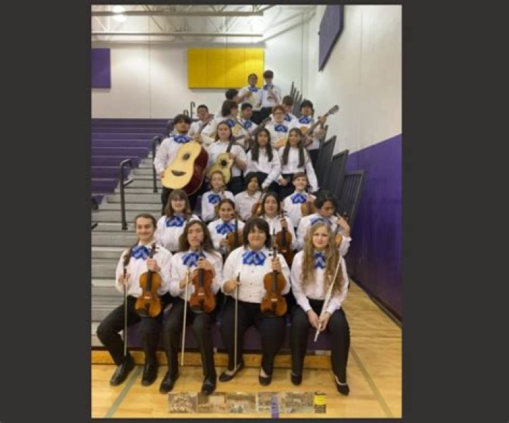 Muscatine event features music, dance, food