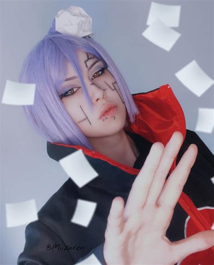 Naruto Turns A New Page With Konan Cosplay