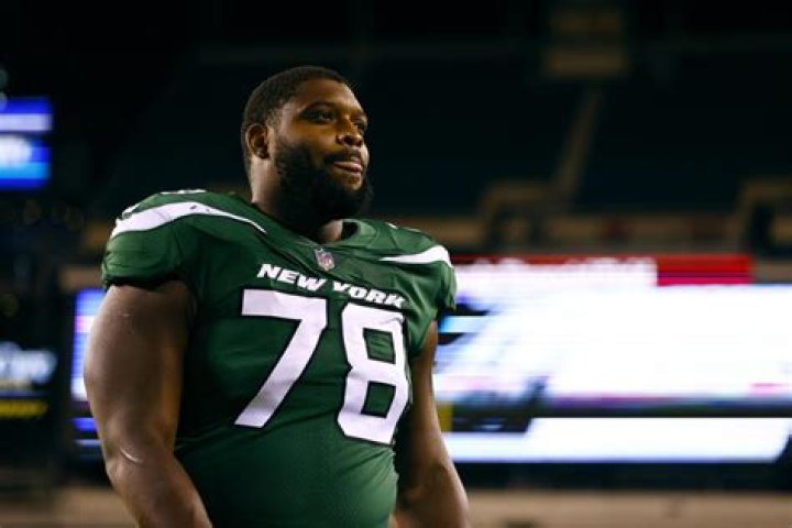 NFL players tackle housing issues when joining teams