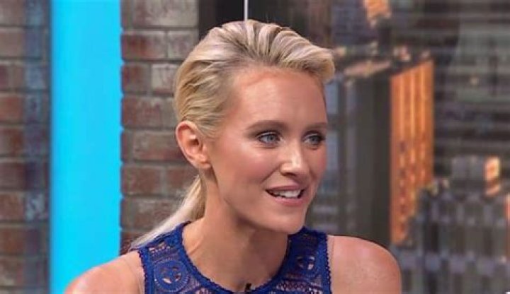 Nicky Whelan – Biography, Facts & Life Story