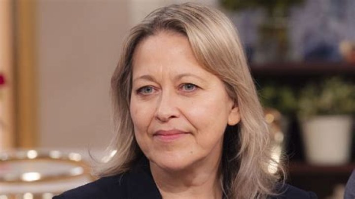 Nicola Walker: Did She Get New Teeth? Investigate English Actress’ New Look 